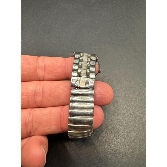 Vintage Timex Mechanical 160502471 Mercury Manual Silver Tone Chrome Plated - Picture 5 of 12